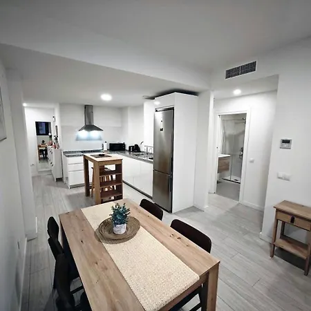 Apartment Pool And Sports *